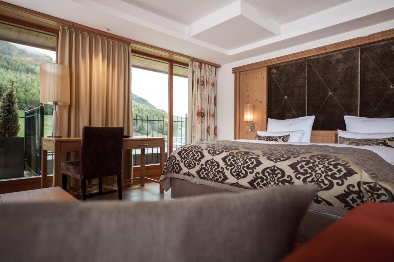 Schlosshotel Fiss Dış mekan fotoğraf